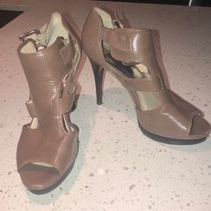 MICHAEL KORS brown leather heels